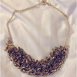 Very pretty sparkly necklace